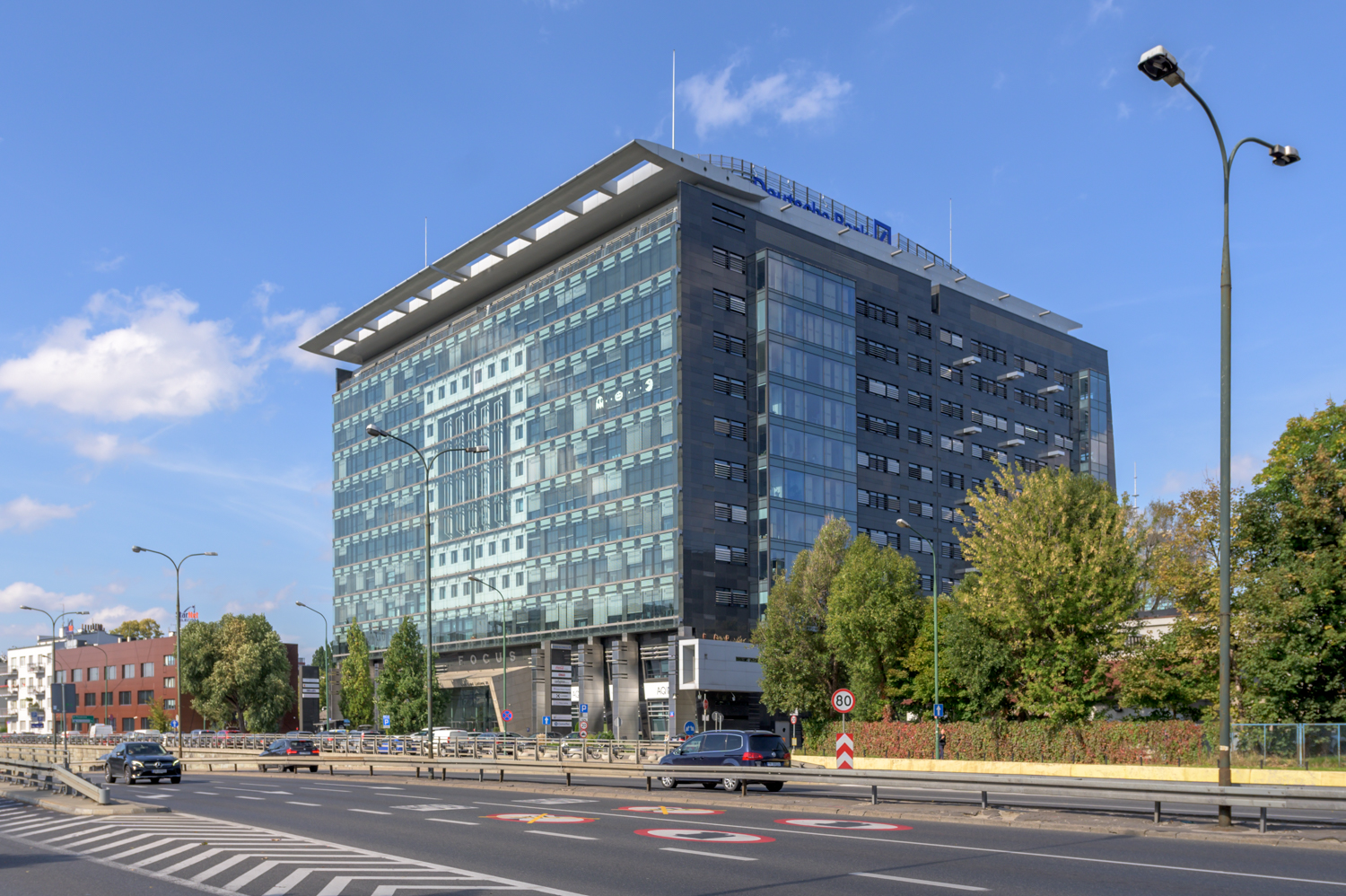 Zdjęcie architektury budynku Focus